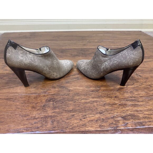 TARYN ROSE Floral Embossed Leather Heeled Zip Up Booties, Sz 39 (US 8.5) - Picture 6 of 11